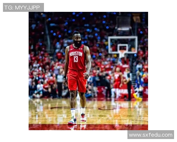 詹姆斯·哈登三节31+5+8高效发挥，不敌泰瑞斯·马克西NBA常规赛生涯新高44分当选今日最佳球员